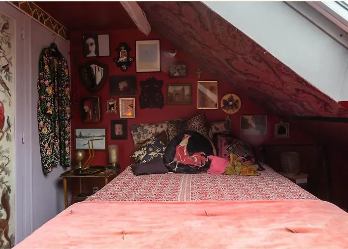 A Writer's Flat *